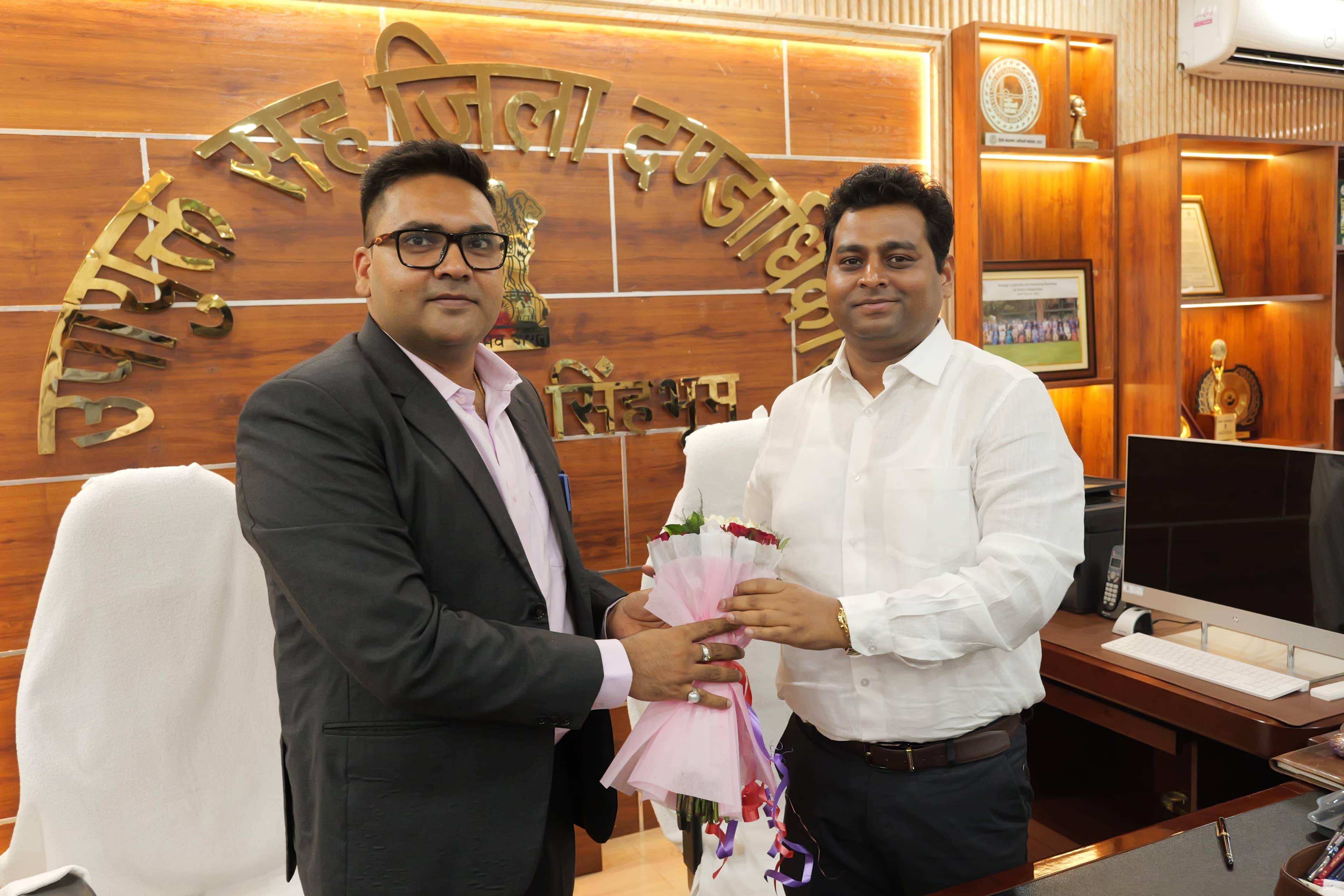 पश्चिम सिंहभूम जिले के 134 वें उपायुक्त बनें चंदन कुमार, लोकहित मे काम का दिया भरोसा