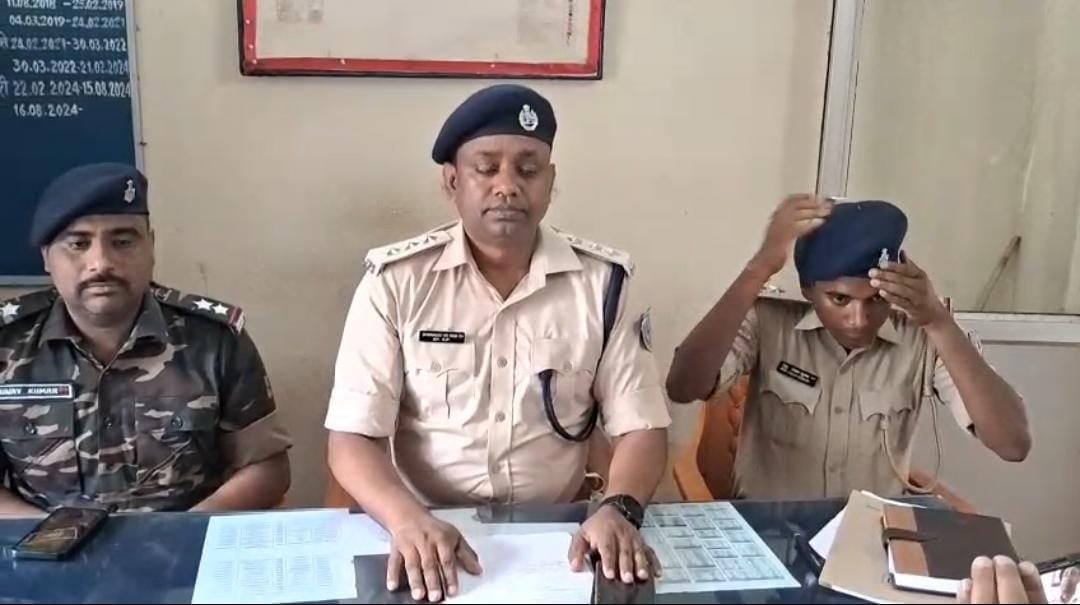 गिरिडीह के बगोदर में 35 ग्राम ब्राउन सुगर के साथ दो युवक गिरफ्तार, गुमटी की आड़ में चलाया जा रहा था धंधा