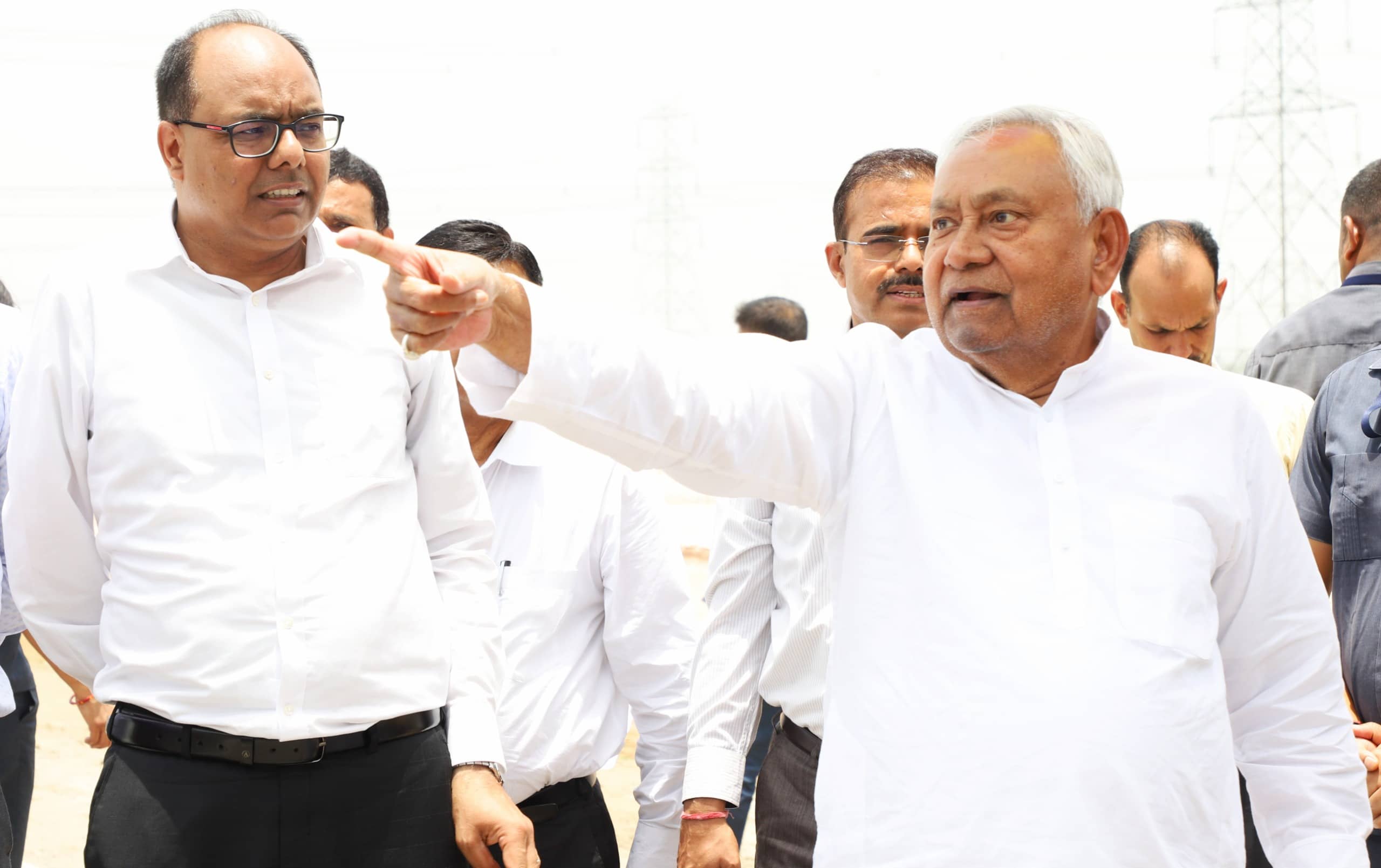 मुख्यमंत्री ने किया मीठापुर-महुली फोरलेन एलिवेटेड रोड और पुनपुन ब्रिज का निरीक्षण, कहा-लोगों की सहूलियत हमारी पहली प्राथमिकता