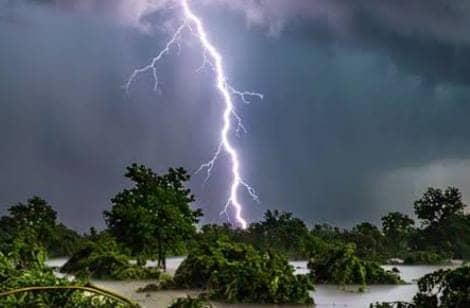 Weather Alert:आज रांची सहित झारखंड के इन 12 जिलों में कहर बरपा सकता है मौसम,वज्रपात से रहें अलर्ट