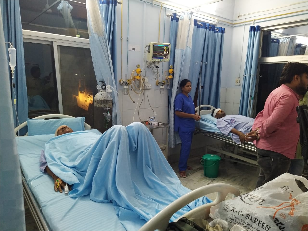 BIG BREAKING : रांची में बालू माफिया का आतंक,दरोगा को जीप के साथ उड़ाने की कोशिश