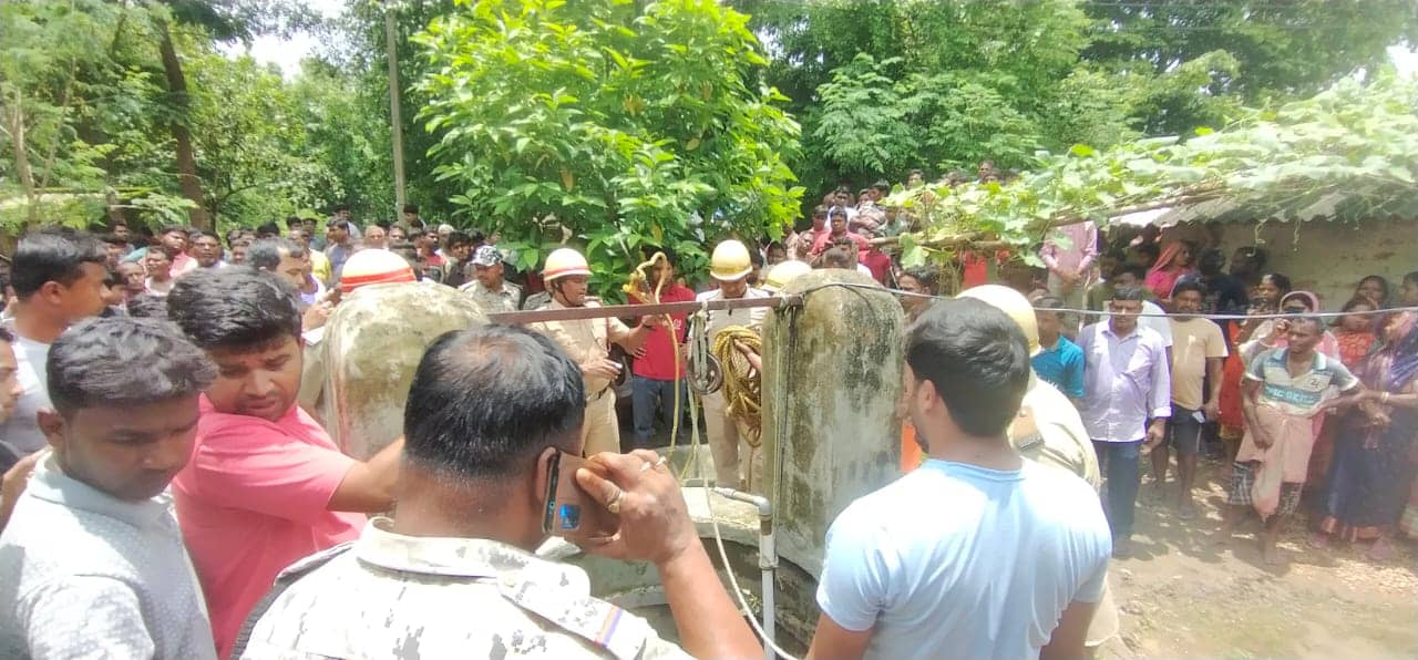 जमशेदपुर के बहरागोड़ा में दर्दनाक हादसा, बिजली तार निकालने के दौरान दो मजदूर की मौत