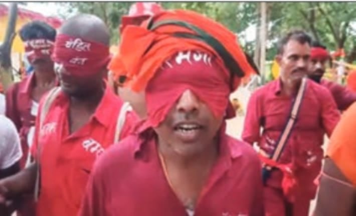 सावन विशेष: बाबा ने उसकी अर्जी सुनी तो हठयोगी क्यों बन गया "नयन बंद बम", अब उसकी क्या इच्छा है,पढ़िए इस रिपोर्ट में