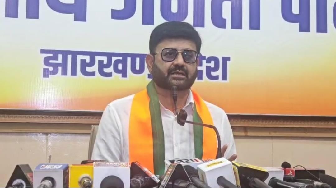 बालू, कोयला और खनन घोटाला के बाद राज्य में अब 'नाम' घोटाले की बारी, भाजपा ने झारखंड में गिनायी घोटाला की लंबी लिस्ट