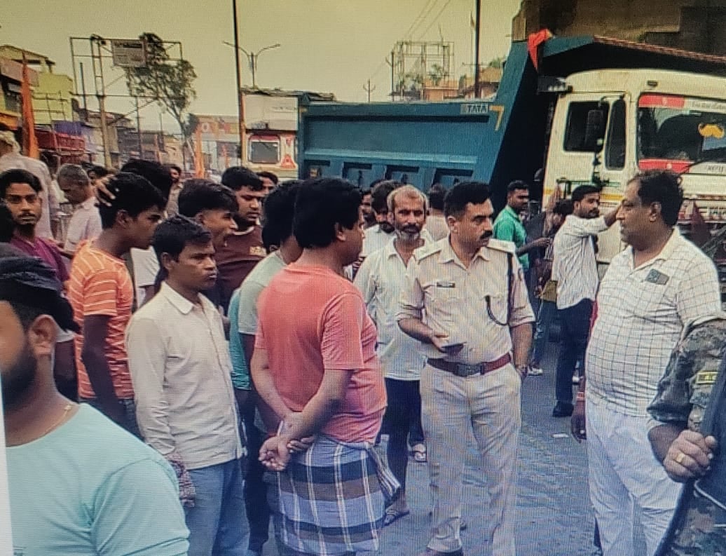 वह तो निकले थे सुबह टहले को लेकिन दैत्याकार हाईवा ने ले ली जान, फिर आगे क्या हुआ, पढ़िए