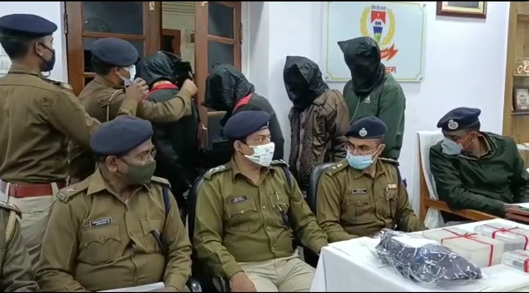 आजसू नेता और हाथीखेदा मंदिर के पुजारी के घर डकैती करने वाले चार अपराधी धराए