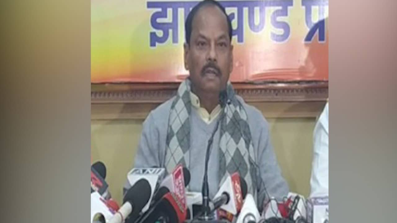 बोले रघुवर दास, CM रहते हेमंत सोरेन ने अपने नाम करा ली माइनिंग लीज