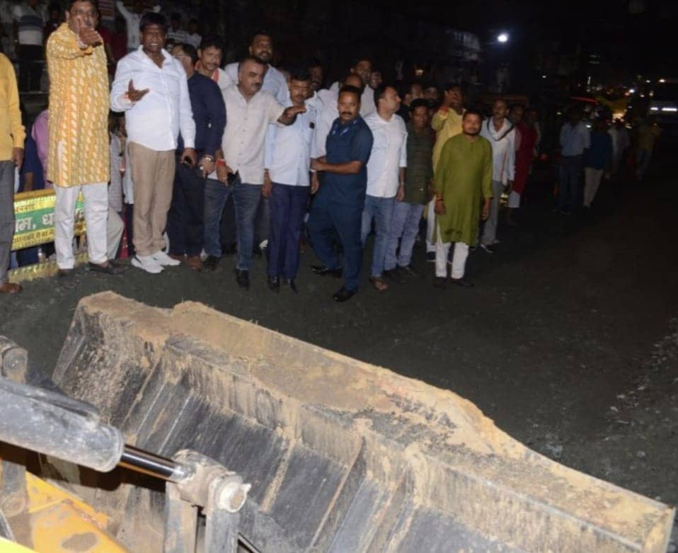 Dhanbad का गया पुल अंडरपास-ऐसी राजनीति ठीक नहीं है साहब, जनता को सुविधा चाहिए पर मिलेगा कैसे !