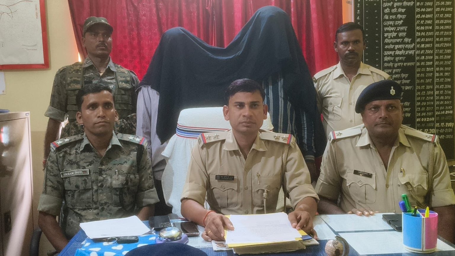 पैसे की दुश्मनी बन गया मौत का सौदा: पलामू में बाप-बेटे ने बेरहमी से रची हत्या की साजिश, फिर लेस्लीगंज थाना ने कसा शिकंजा