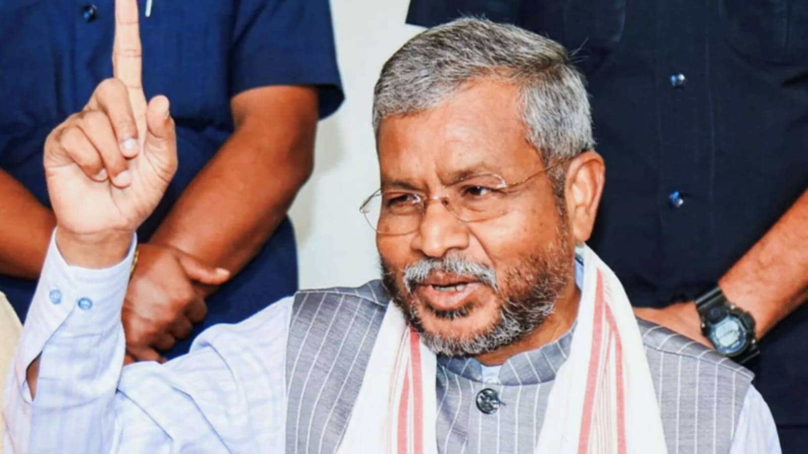 ACB ने आधी रात ट्रक भरकर गायब किए कागजात! नेता प्रतिपक्ष का सरकार पर वार, पूछे गंभीर सवाल