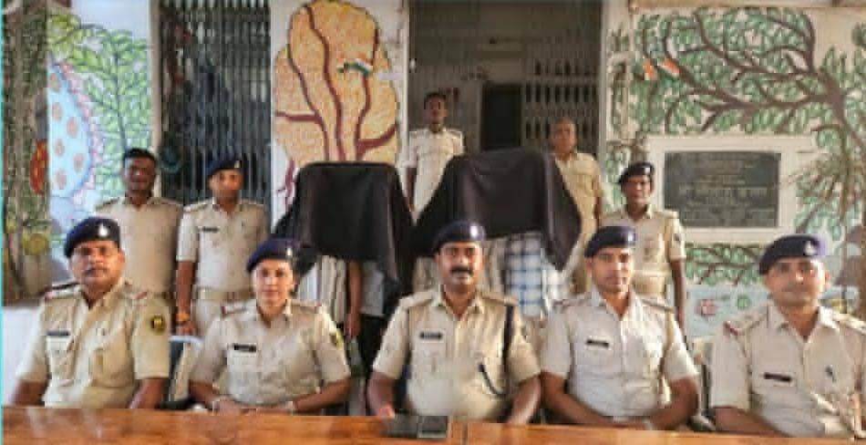 BIHAR:जमुई में अवैध वसूली गिरोह का पर्दाफाश, एक नाबलिग समेत 4 गिरफ़्तार