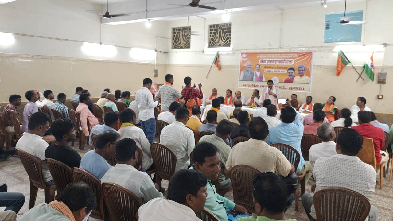 सूर्या हांसदा एनकाउंटर के बहाने रविन्द्र राय ने राज्य सरकार पर साधा निशाना, बसंत सोरेन ने किया पलटवार