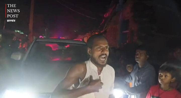 मंत्री जी से सवाल किया तो हो जाएगी पिटाई ! यूट्यूबर ने समस्या को लेकर पूछा सवाल तो भड़क गए मंत्री, कर दी पिटाई, देखें-VIDEO