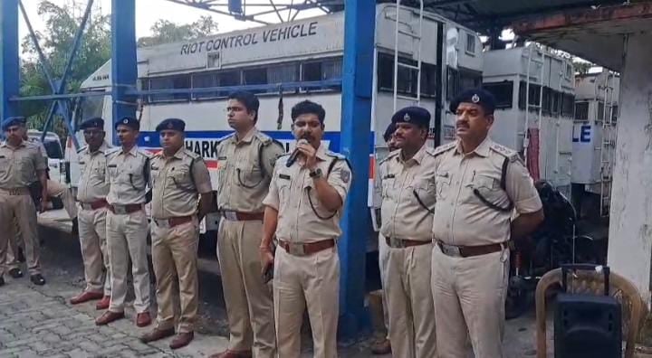दुर्गा पूजा को लेकर अलर्ट हुआ जमशेदपुर जिला प्रशासन, पढ़ें एसएसपी पीयूष पांडे ने क्या कहा