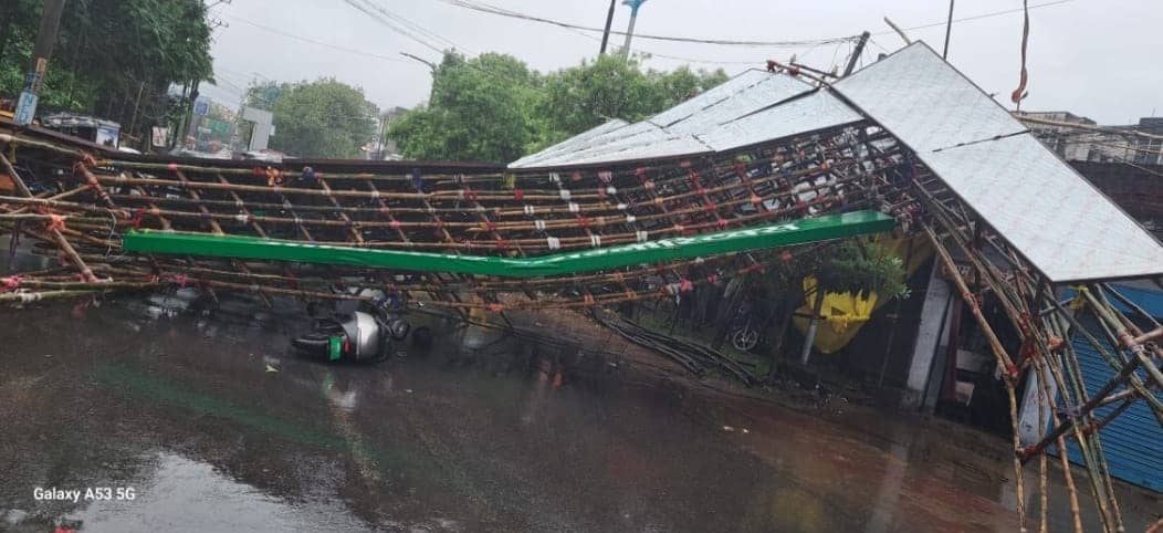 धनबाद में बारिश का कहर : पूजा आयोजकों के उत्साह पर कैसे पड़ा सौ घड़ा पानी ,पढ़िए विस्तार से