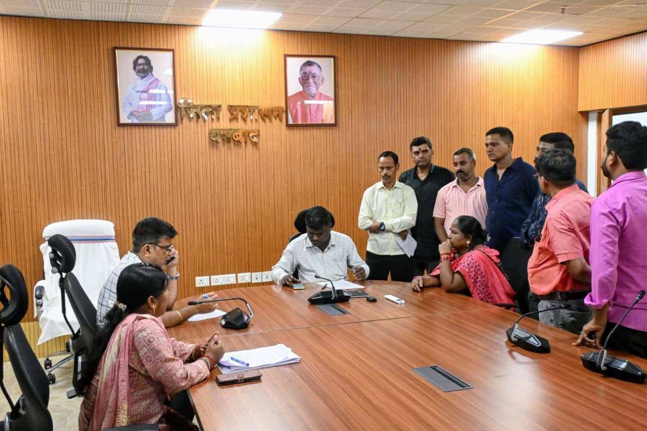 धनबाद के एक पिता ने क्यों की अपने बच्चे के डीएनए टेस्ट की मांग, कहां की शिकायत, पढ़िए विस्तार से