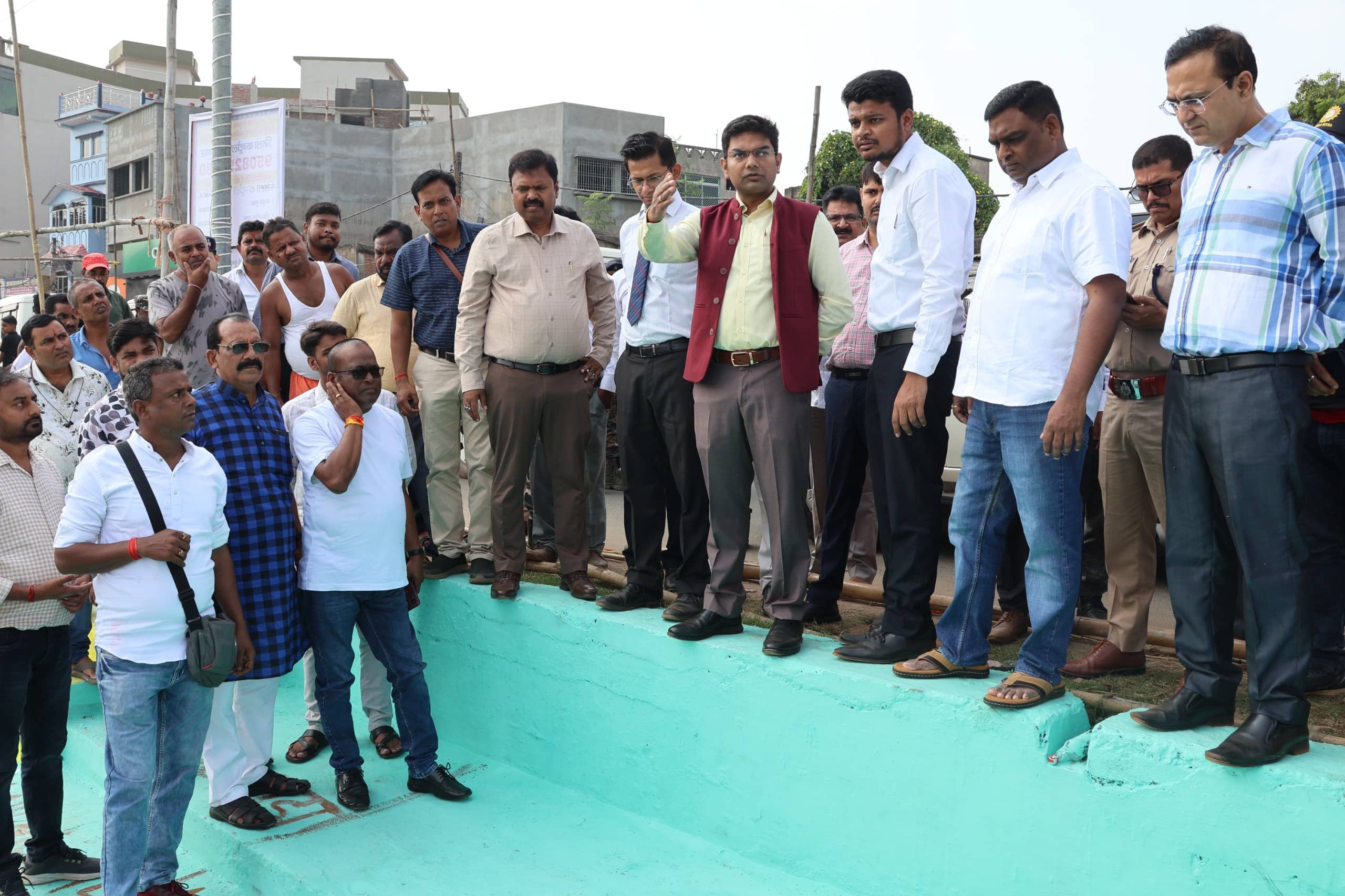 DUMKA:बड़ा बांध छठ पूजा समिति और प्रशासन के बीच तकरार, "उठवा लेंगे" शब्द बनी वजह