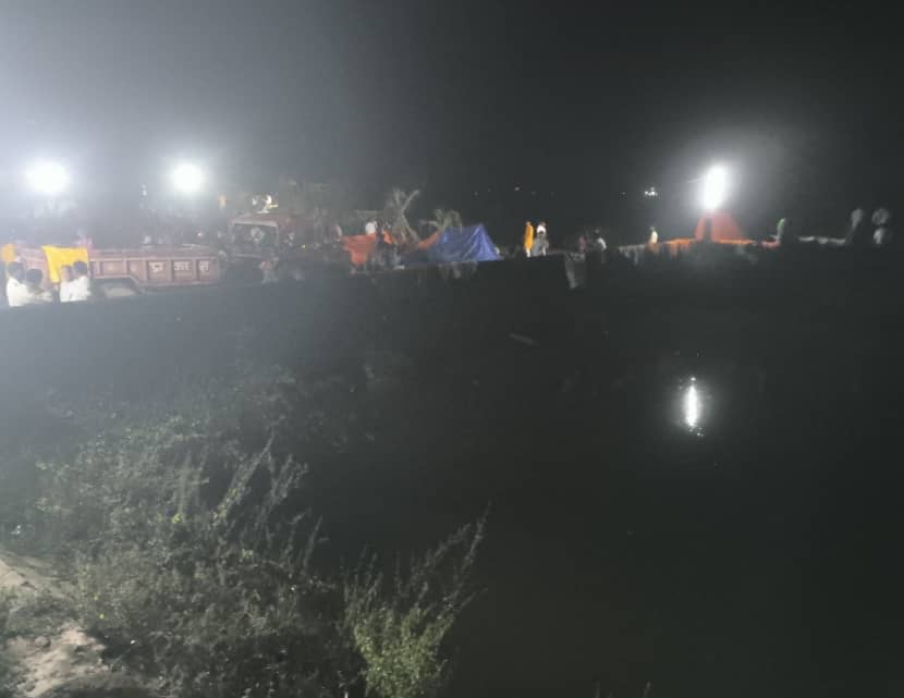 हुसैनाबाद में फिर दुखद हादसा: नहर में डूबा किशोर, तलाश जारी, नहाने के दौरान हुआ हादसा