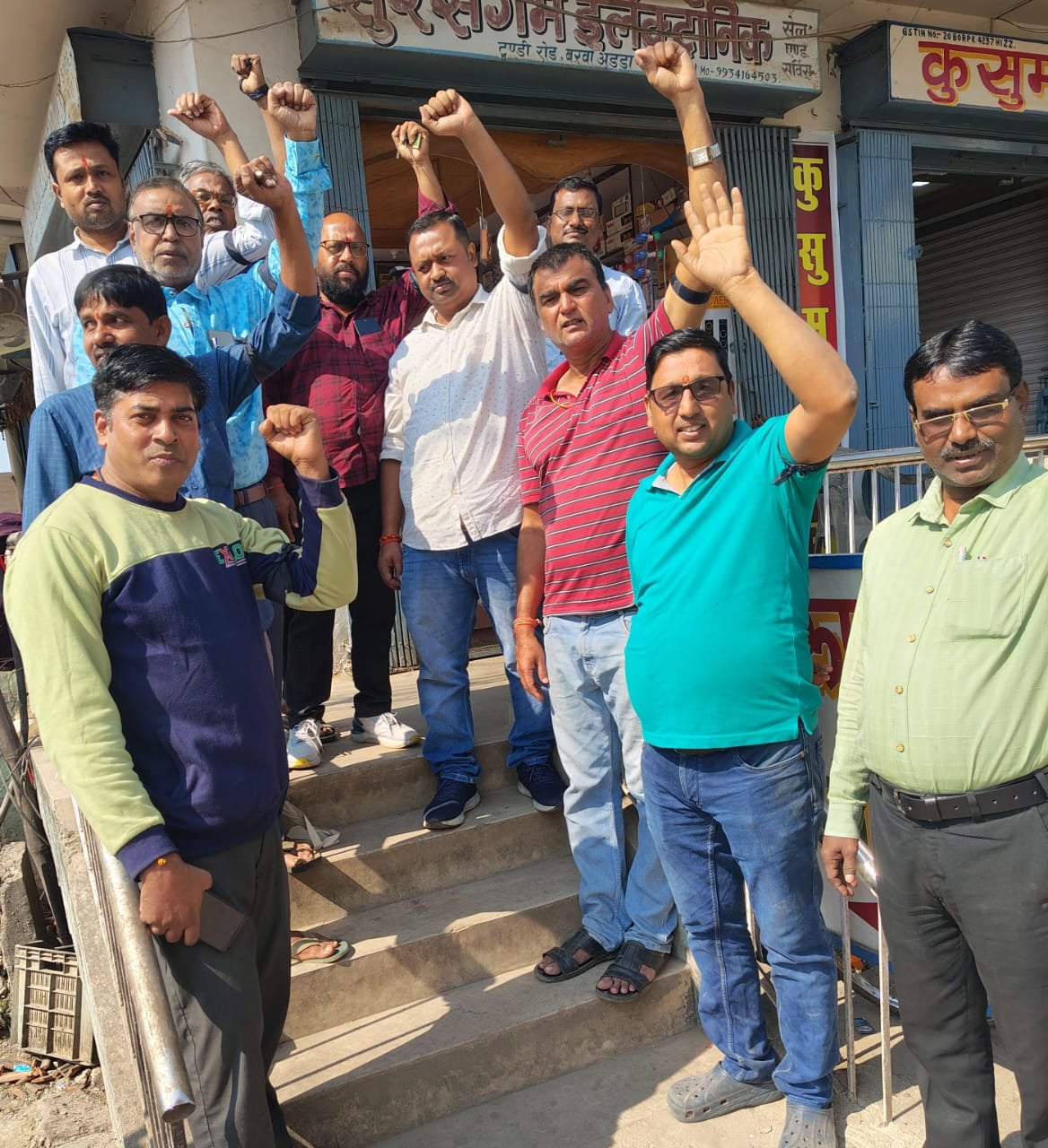 बरवाअड्डा लूट कांड: धनबाद पुलिस पानी पीट रही है और कारोबारी आंदोलन की राह पर, क्या कह रहे कारोबारी -पुलिस