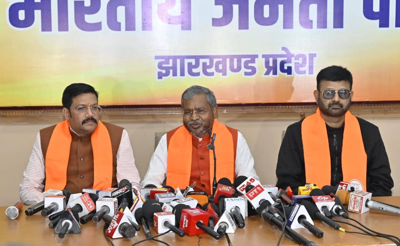 EX DGP अनुराग गुप्ता और सरकार पर बाबूलाल का हमला, कहा पद कर दुरुपयोग कर किया दोहन