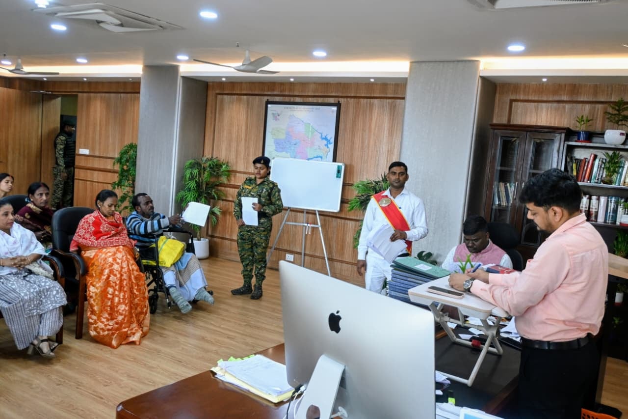 डीसी का जनता दरबार: कैसी -कैसी शिकायतें लेकर पहुंचे पीड़ित, पढ़िए -क्या मिला भरोसा