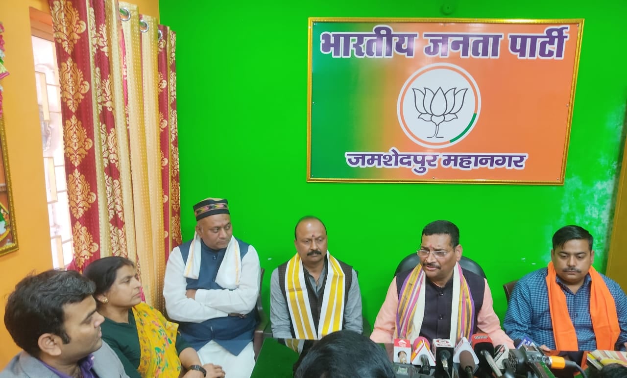 अपने ही फैसले से पीछे हटने वाली हेमंत सरकार के दिन अब गिनती के बचे हैं : दीपक प्रकाश