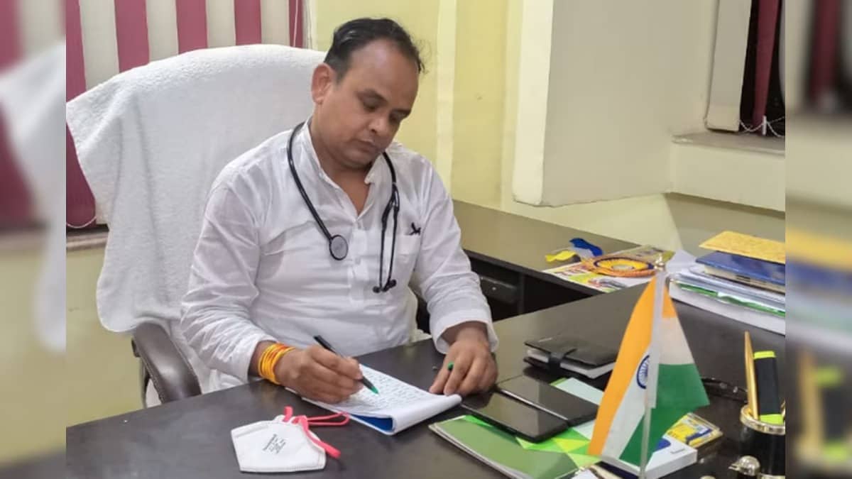 पूछता है धनबाद -मंत्री जी ओपीडी कब शुरू करेंगे, यहां तो दवा मिलती नहीं, जंगली जानवर का होता है बसेरा