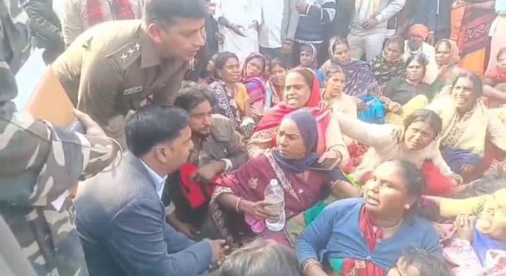 BREAKING:गढ़वा के बरवाटांड़ में दर्दनाक हादसा, हाईवा की चपेट में आकर दो युवकों की मौत