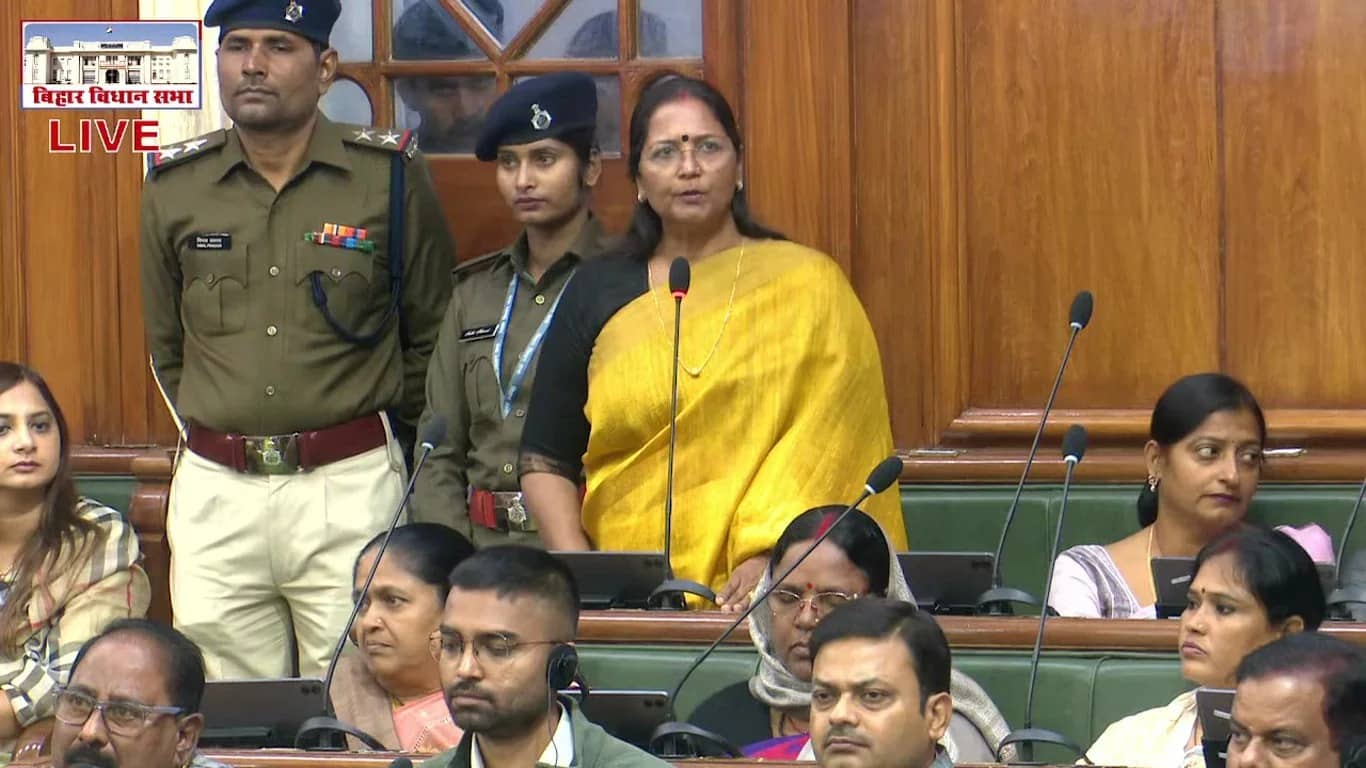 बिहार विधानसभा में "फेमिली राजनीति" की दिखी झलक ::मंगलवार को कुछ ऐसे कैमरे कैद हुआ एनडीए का परिवारवाद !