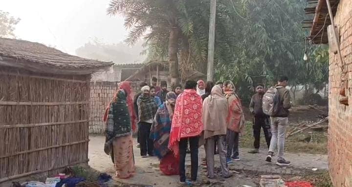 OMG! ऐसा क्या हुआ कि तीन बेटियों के साथ पिता ने कर ली आत्महत्या, पढ़ें चौकाने वाली वजह