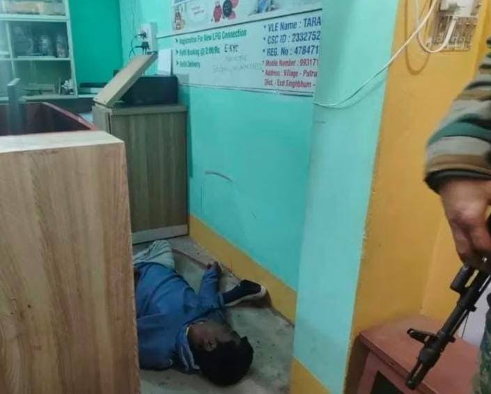 बड़ी खबर : जमशेदपुर में पहले पहचान पूछी, फिर चला दी गोली, उपमुखिया के पति की हत्या से हड़कंप