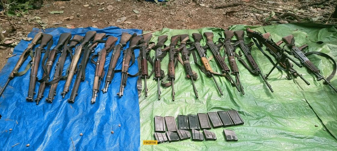 बुलबुल जंगल में सर्च अभियान जारी, नक्सलियों के छिपाए गए बीस हथियार बरामद