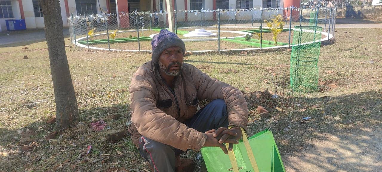 यूक्रेन में फंसी है लातेहार की बेटी लतिका, पिता ने वापसी के लिए लगाई गुहार