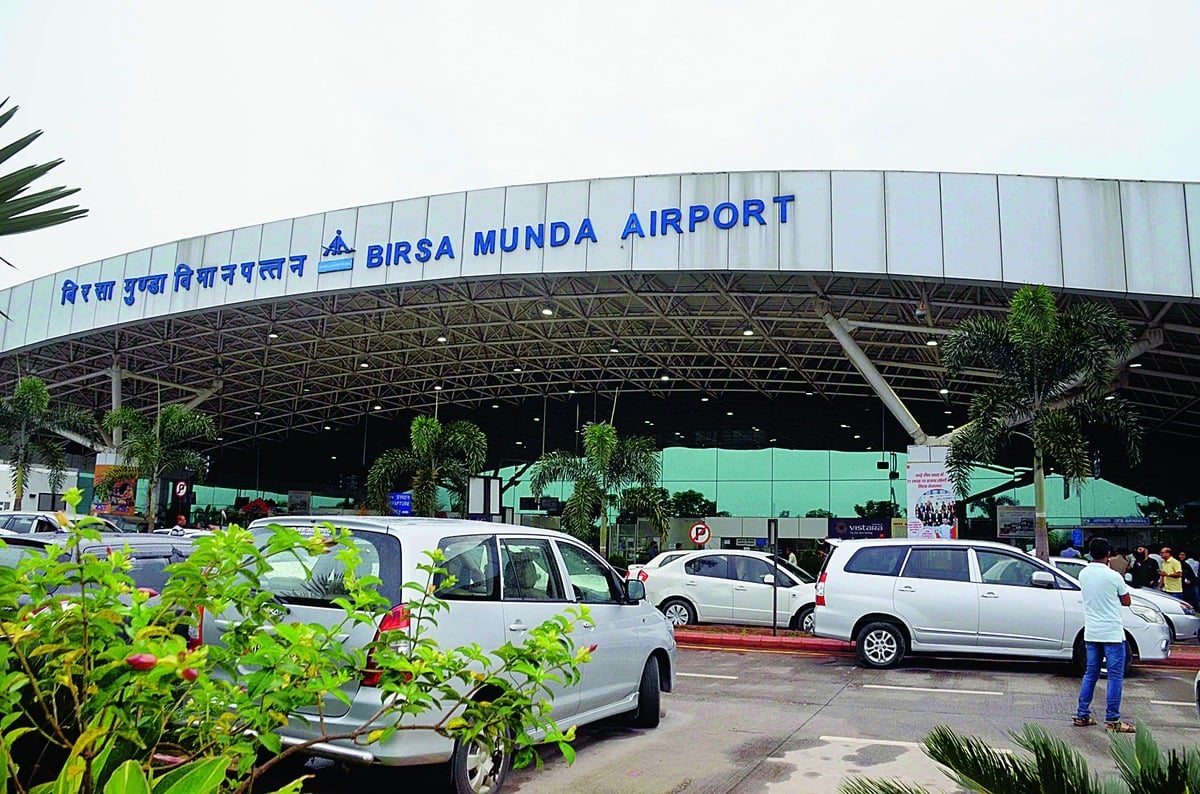 Ranchi Airport expansion: 130 houses to be vacated, work to be done on parallel taxi track |रांची एयरपोर्ट विस्तार के लिए 130 घरों को खाली करने का नोटिस, पैरेलल टैक्सी ट्रैक पर होगा काम