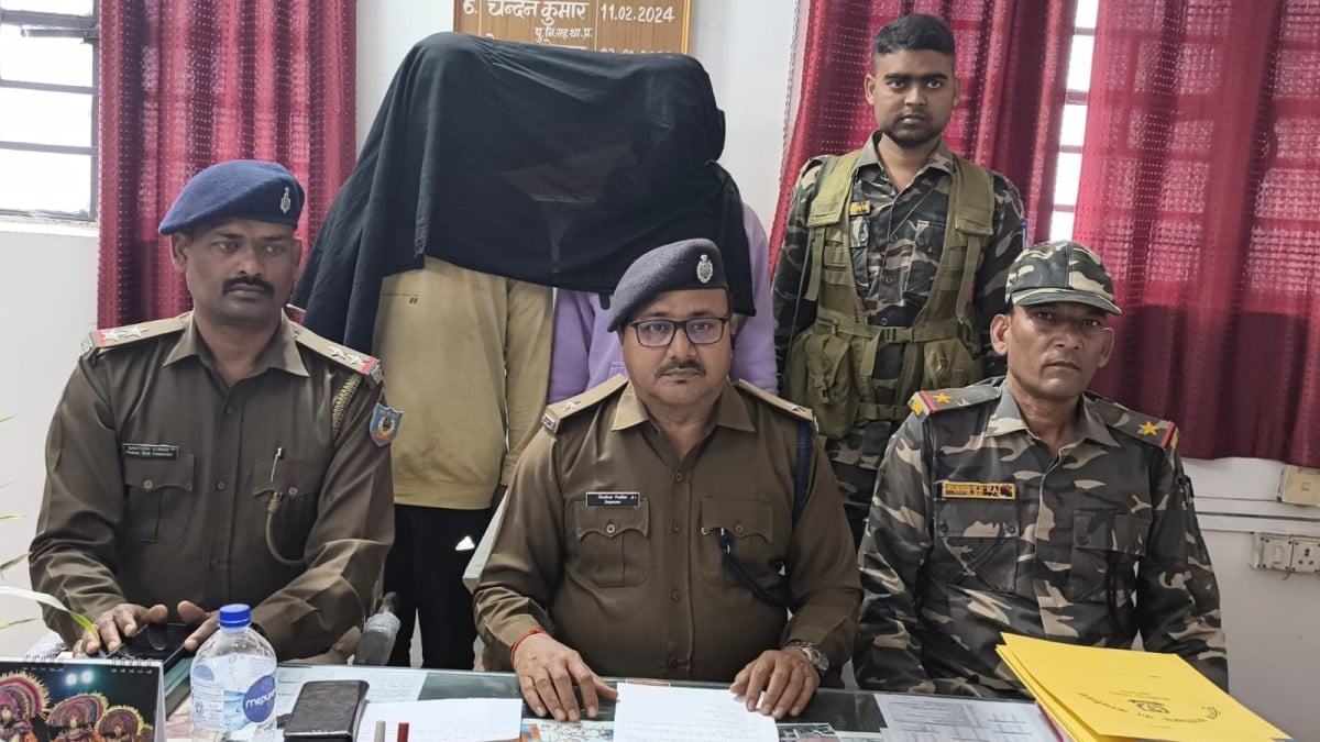 पलामू पुलिस की बड़ी कार्रवाई: चोरी की पल्सर बिहार से हुई बरामद, दो आरोपी गिरफ्तार