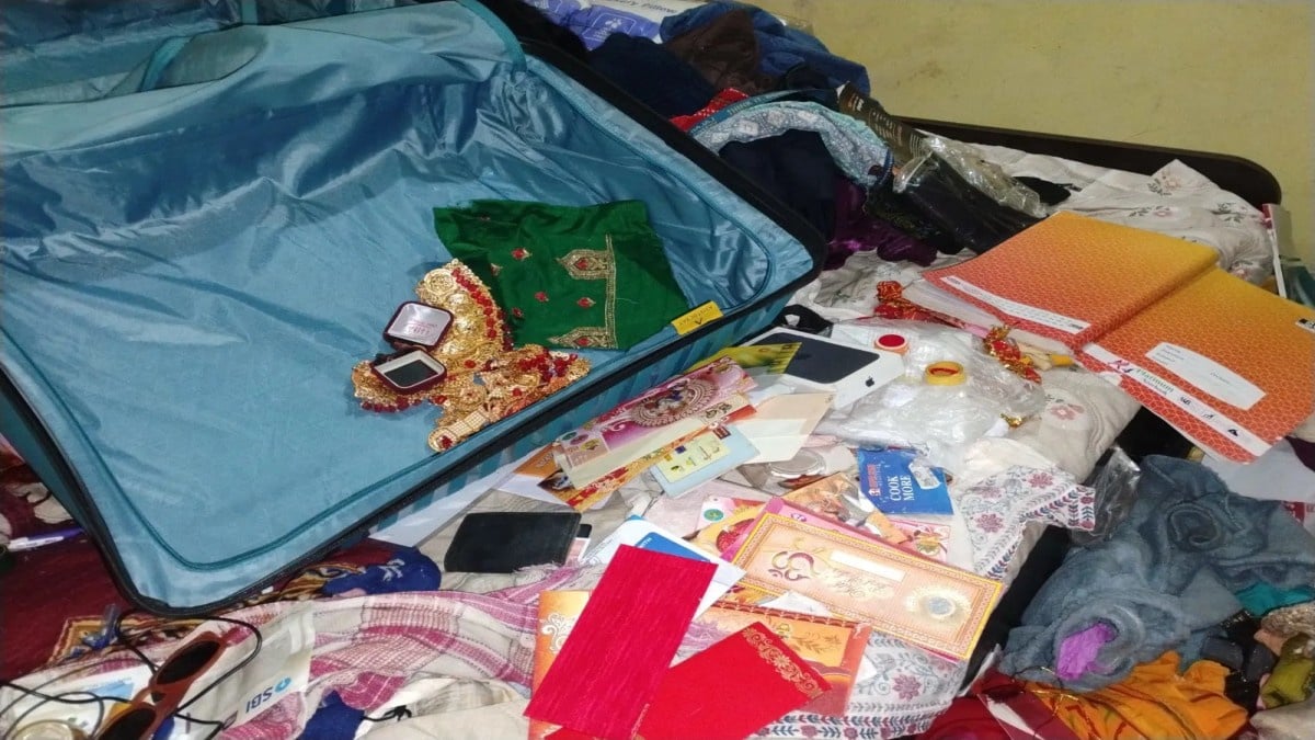 शादी समारोह में गए परिवार के घर को चोरों ने बनाया निशाना, उड़ा ले गए लाखों के गहने