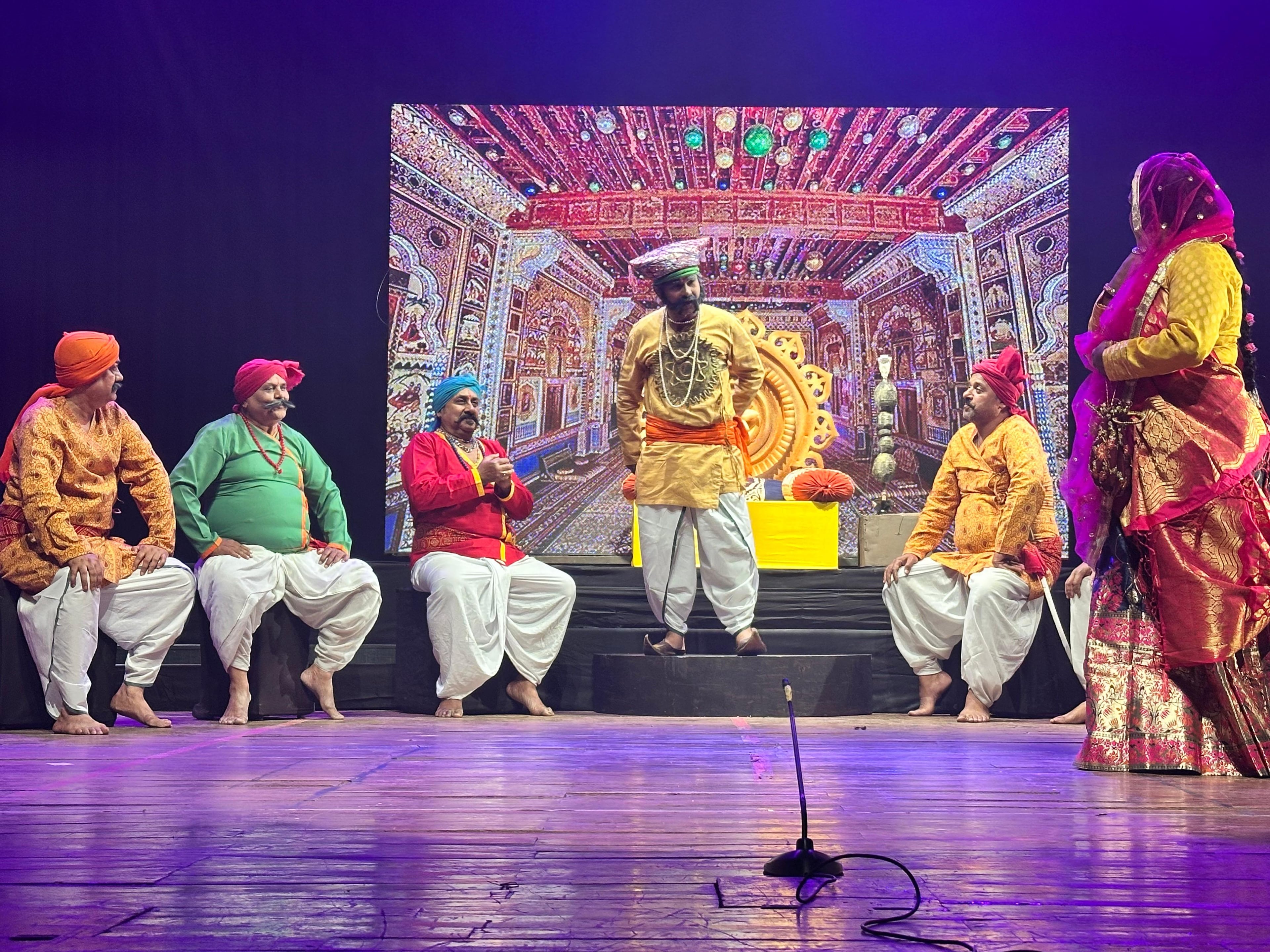 ‘अधूरा सपना’ ने जगाया इतिहास का गर्व, प्रेमचंद रंगशाला में दिखी बाबू वीर कुंवर सिंह की शौर्य गाथा