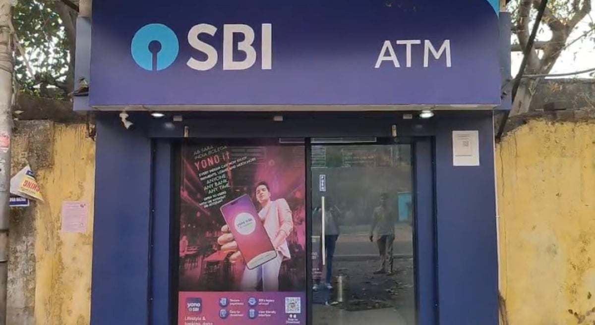 एटीएम से पैसे निकालते वक्त कोयलांचल वासी रहे सावधान, पढे कैसे मशीन से छेड़छाड़ कर हो रही है ठगी
