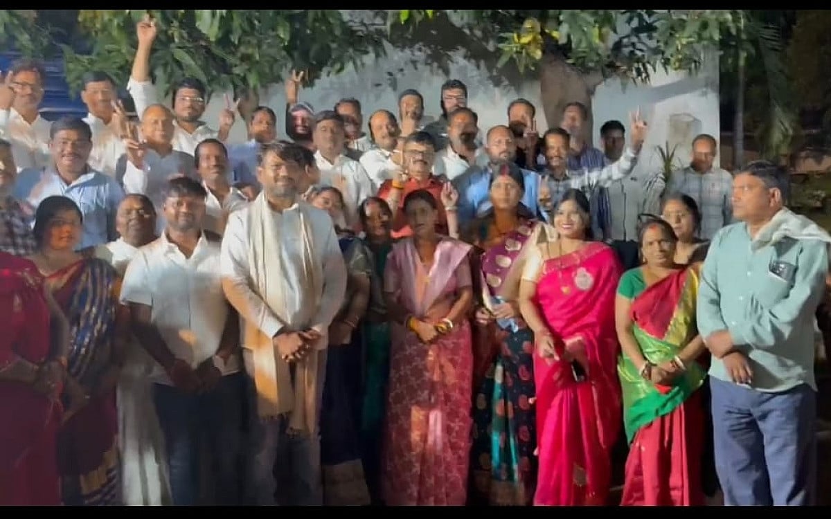 धनबाद डिप्टी मेयर: दिलचस्प उठापटक के बीच अब हो गई है सिंह मेंशन की डायरेक्ट एंट्री,आगे जमेगा खेल