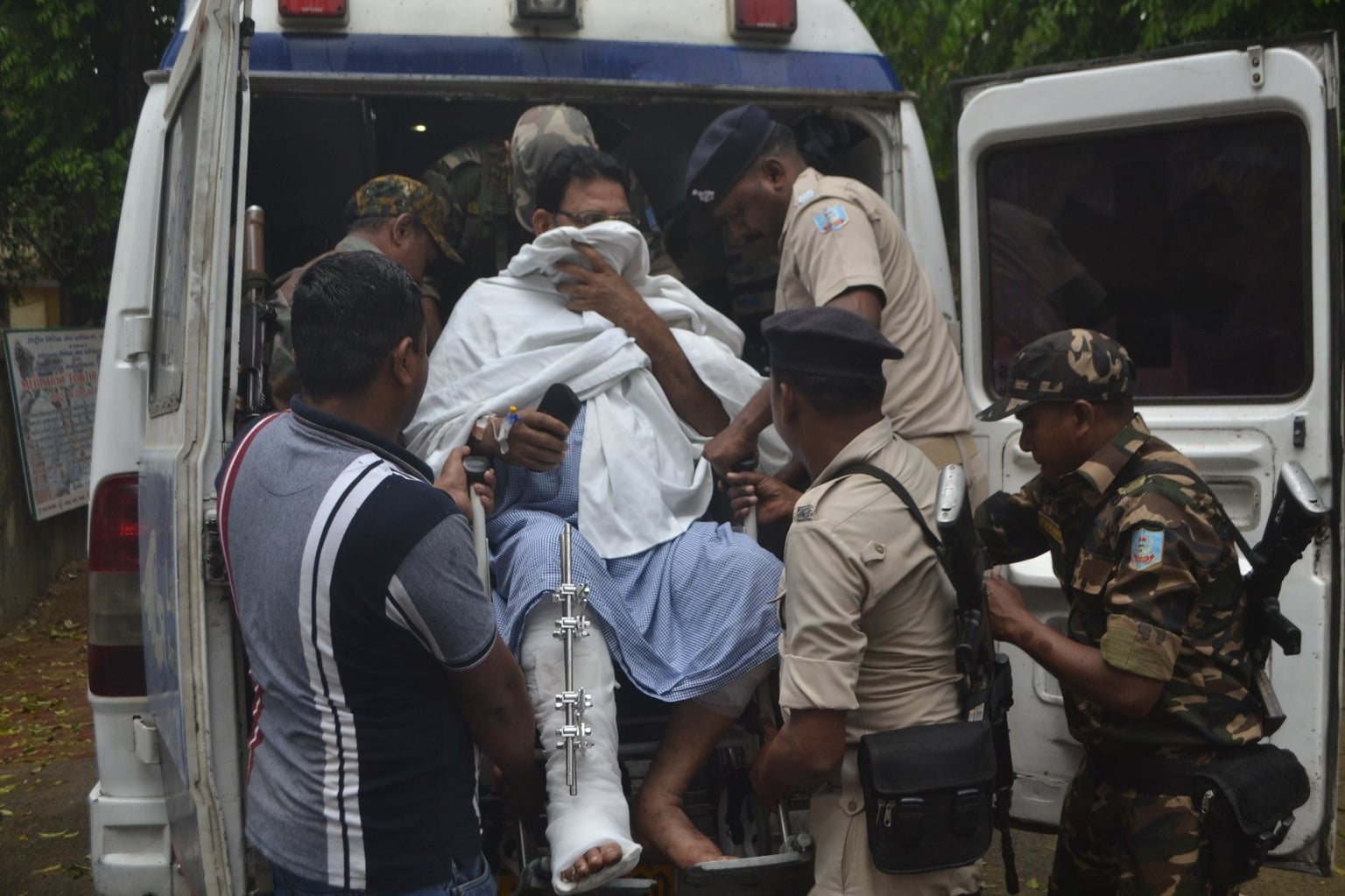 Police Investigation: कुख्यात प्रिंस खान को जब लड़के नहीं मिलने लगे तो मिलाया गैंगस्टर सुजीत सिन्हा से हाथ!