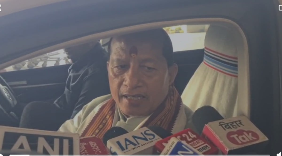 सरकार ने दी नौकरी खत्म करने की चेतावनी,जनसेवा बाधित हुई तो नहीं बख्शे जाएंगे अधिकारी
