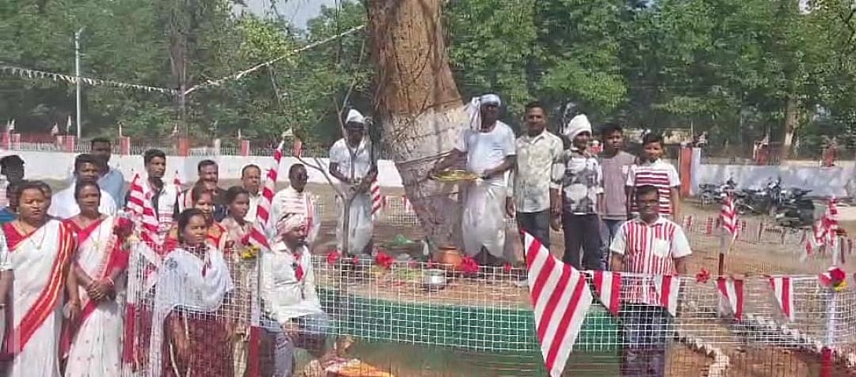 सरहुल पर प्रकृति की आराधना में सराबोर हुआ भुरकुंडा, परंपरा और आस्था का दिखा अद्भुत संगम