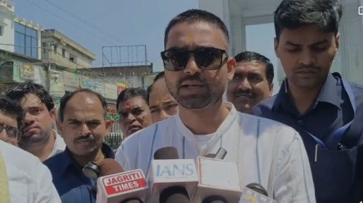 मंत्री बनने के बाद पहली बार कैमूर आए दीपक प्रकाश, मोहनिया में हुआ भव्य स्वागत
