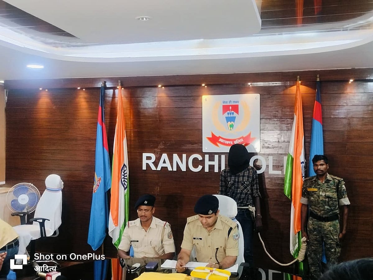 बिग ब्रेकिंग : प्रिंस खान गैंग पर बड़ी कार्रवाई,पुलिस ने मुख्य शूटर को किया गिरफ्तार,गैंग के खुले कई राज