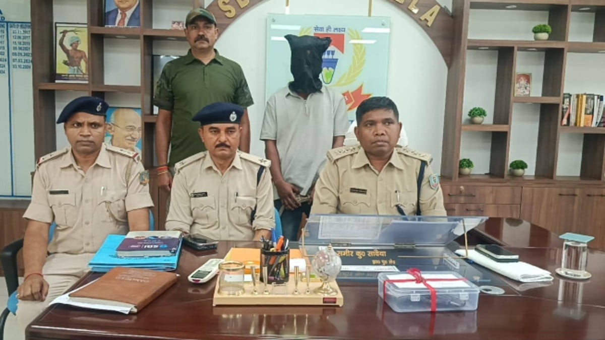 सरायकेला पुलिस की बड़ी कार्रवाई,पिस्टल के साथ एक अपराधी गिरफ्तार