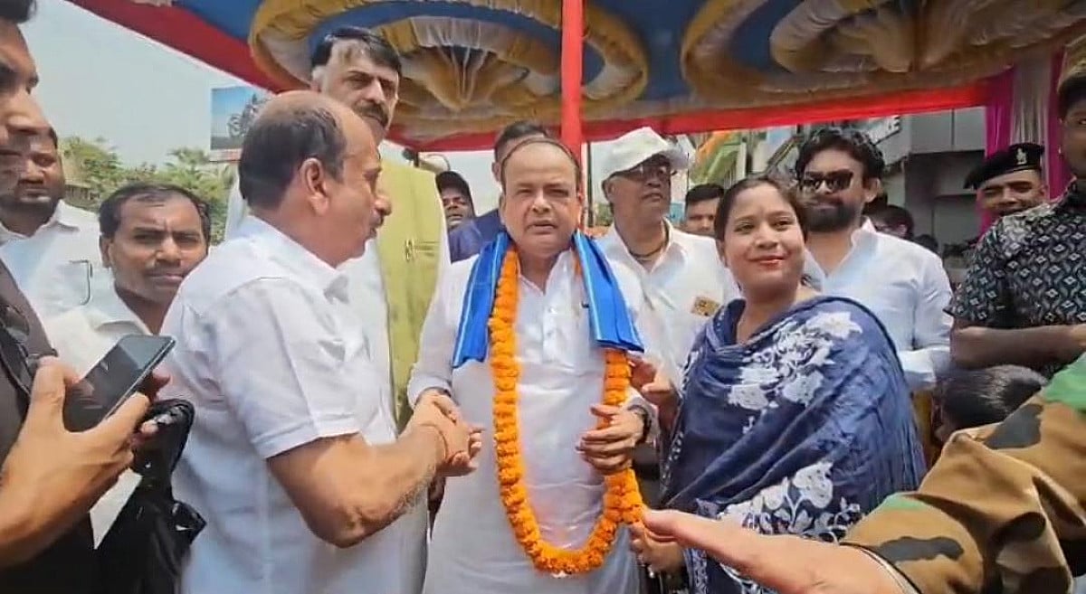 किसी व्यक्ति से नहीं, संविधान से चलेगा देश... पाकुड़ में अंबेडकर जयंती पर गरजे इरफान अंसारी