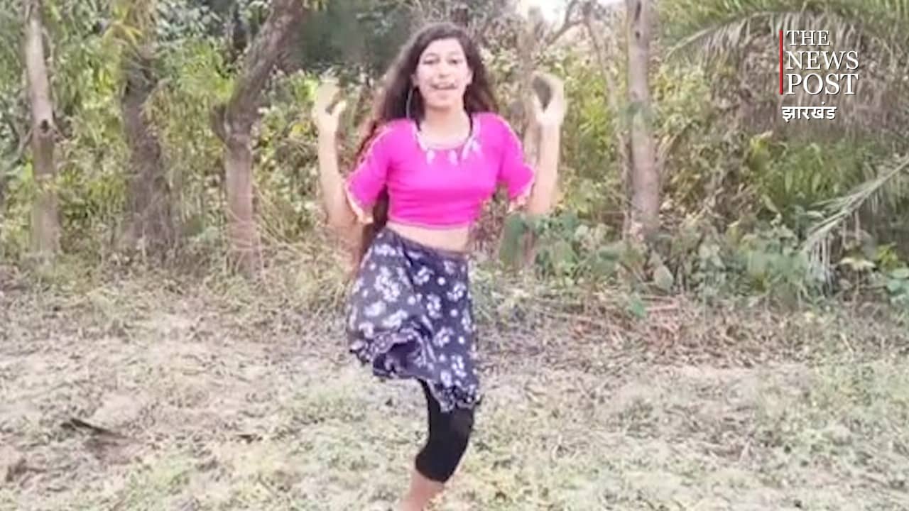 होनहार बेटी के जज्बे को सलाम : एक ही पांव के सहारे नृत्य का दिखाती हैं हुनर