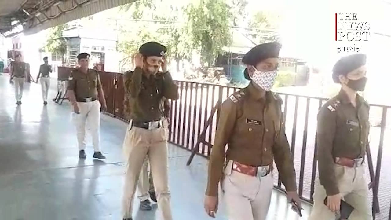 विश्व महिला दिवस के मौके पर महिलाओं ने संभाला रेलवे स्टेशन की कमान