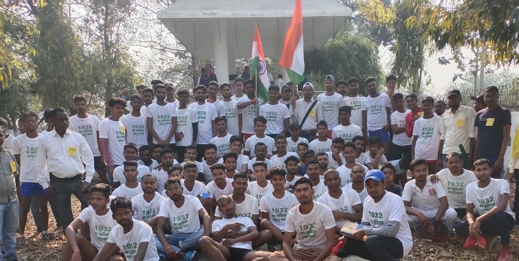 बलियापुर से चलकर 'रन फॉर 1932 खतियान ' रैली पहुंची धनबाद