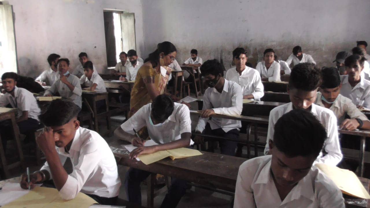 मैट्रिक और इंटरमीडिएट परीक्षा शुरू, कदाचार मुक्त परीक्षा के लिए प्रशासन तैयार